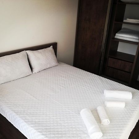 אורקי Studio Apartment With Great View מראה חיצוני תמונה