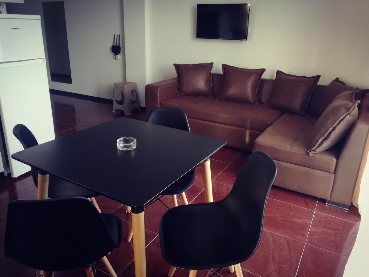 אורקי Studio Apartment With Great View מראה חיצוני תמונה