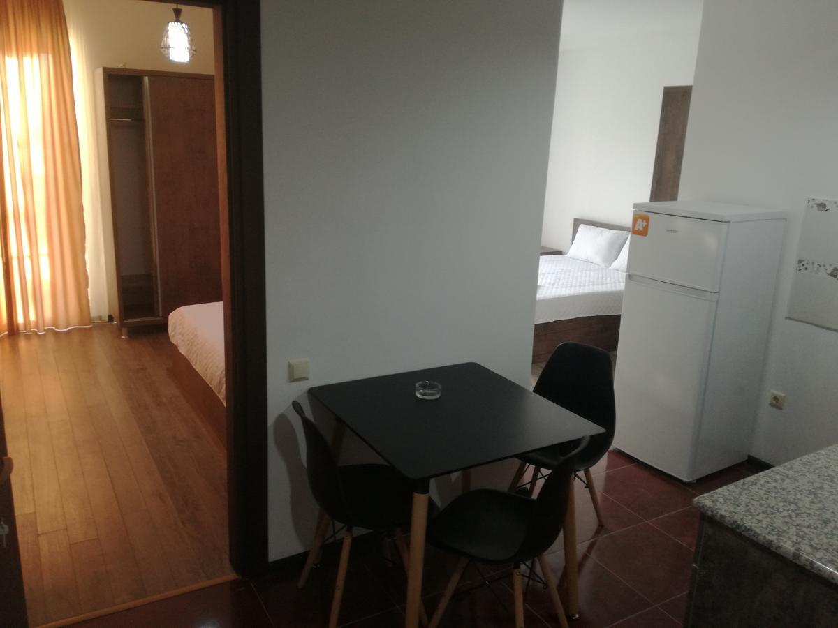 אורקי Studio Apartment With Great View מראה חיצוני תמונה