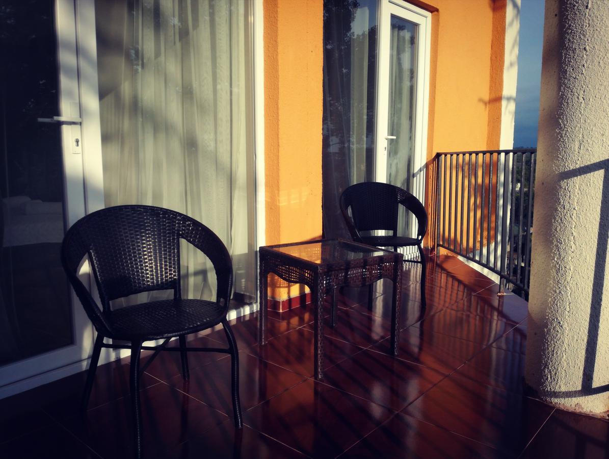 אורקי Studio Apartment With Great View מראה חיצוני תמונה