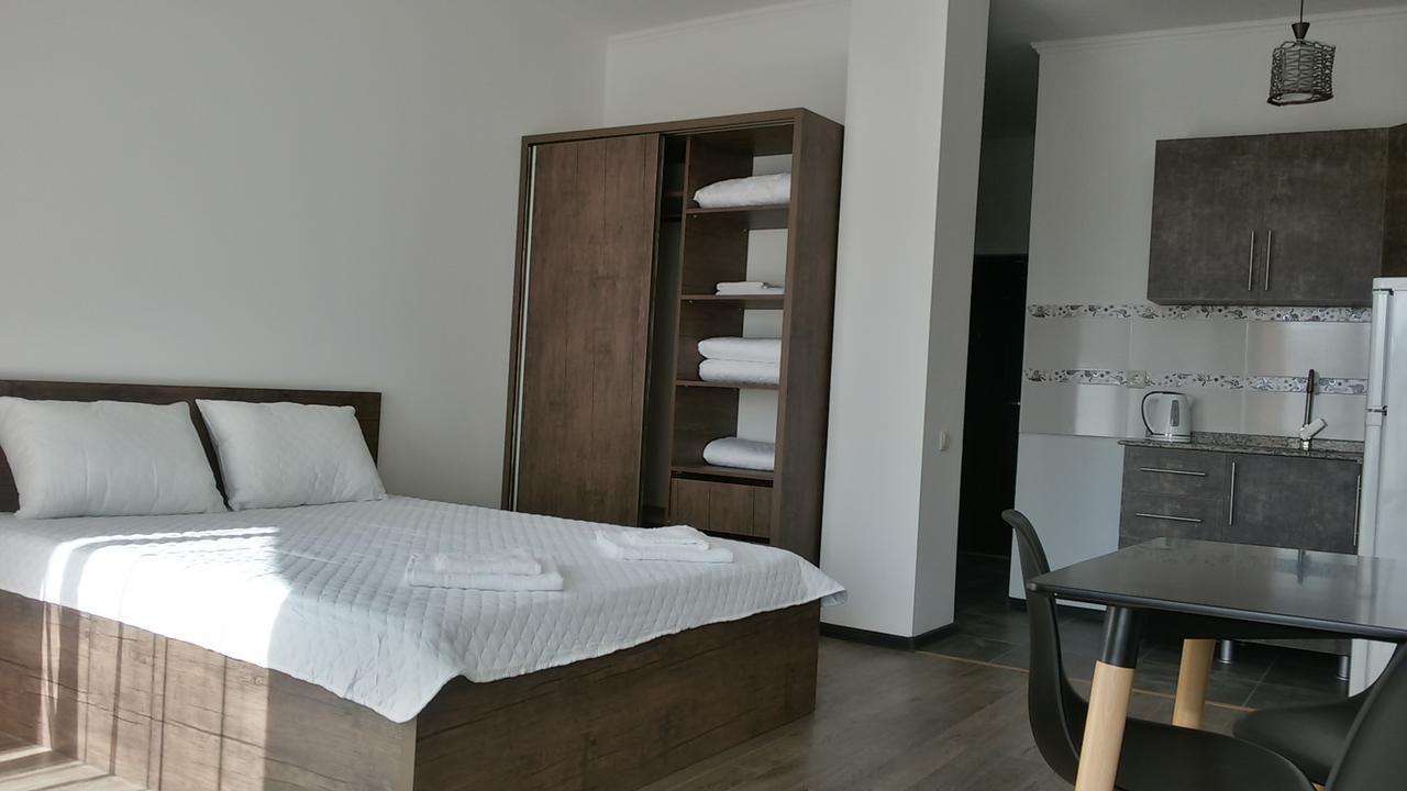 אורקי Studio Apartment With Great View מראה חיצוני תמונה