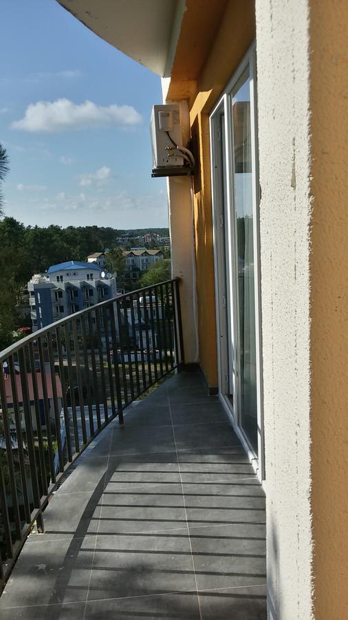 אורקי Studio Apartment With Great View מראה חיצוני תמונה